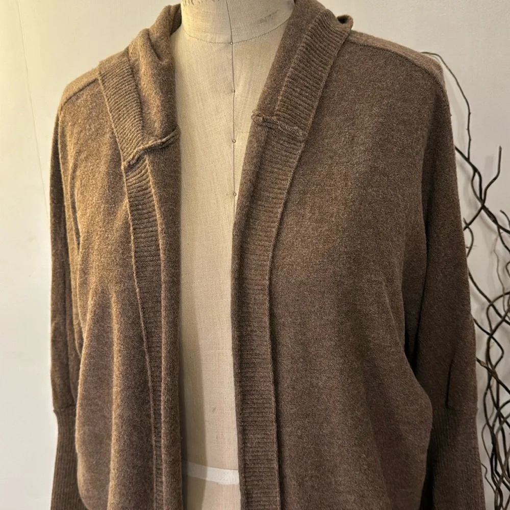 Long sleeve hooded open front cardigan in coffee